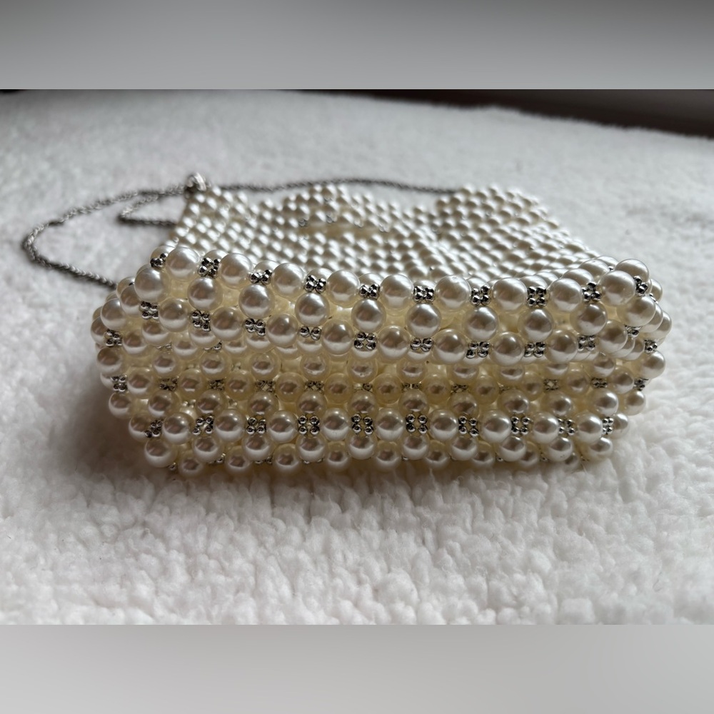 Dolce Vita Pearl Beaded Crossbody Bag in Ivory with Silver Chain - Picture 5 of 7